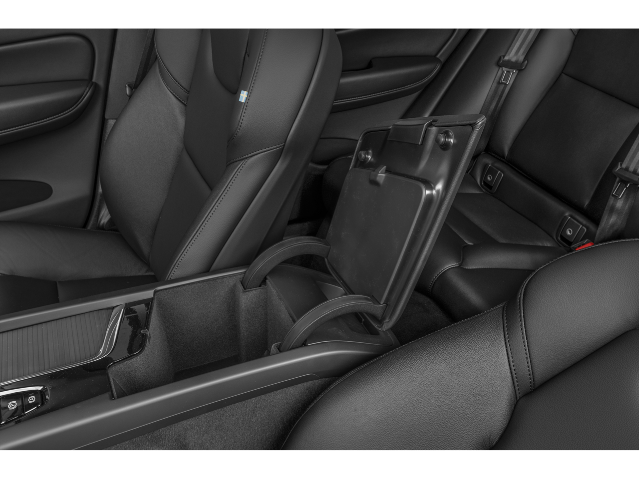 2023 Volvo XC60 B5 Plus Dark Theme