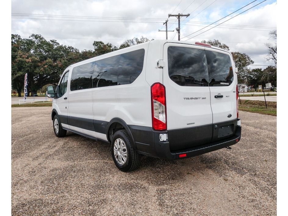 2023 Ford Transit Wagon XLT