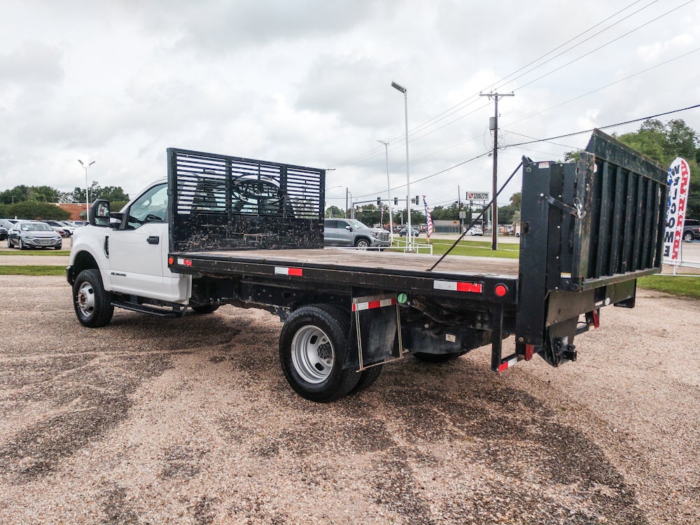 2021 Ford F-350 Super Duty Chassis XL