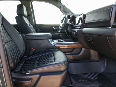 2025 Chevrolet Silverado LT