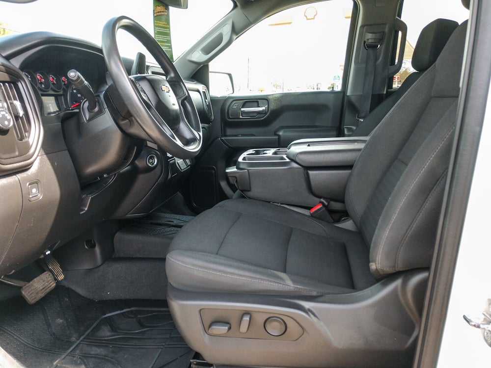 2023 Chevrolet Silverado Custom