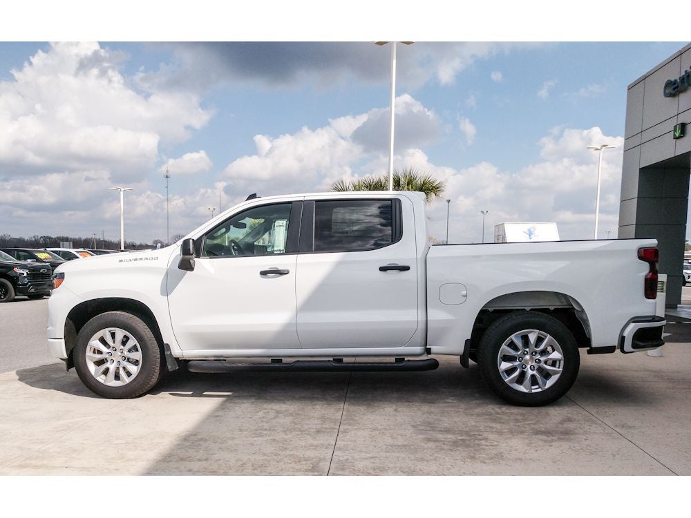 2026 Chevrolet Silverado Custom