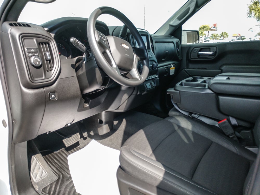 2026 Chevrolet Silverado Custom