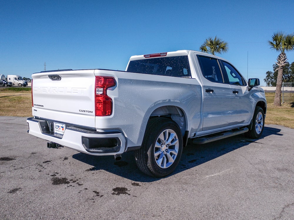 2026 Chevrolet Silverado Custom