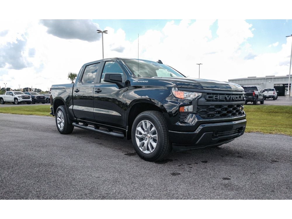 2026 Chevrolet Silverado Custom