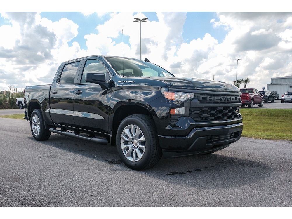 2026 Chevrolet Silverado Custom