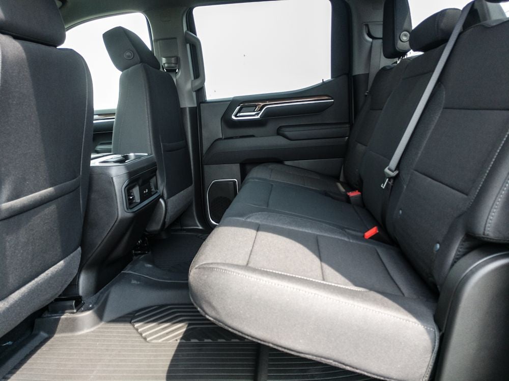 2026 Chevrolet Silverado LT