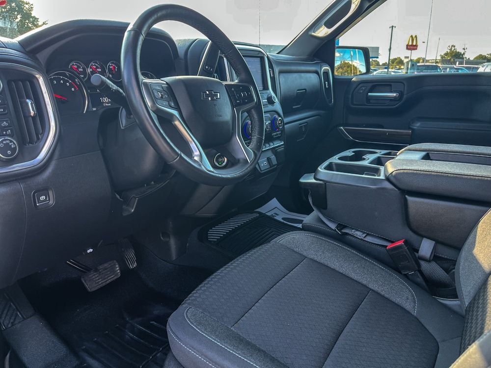 2022 Chevrolet Silverado RST