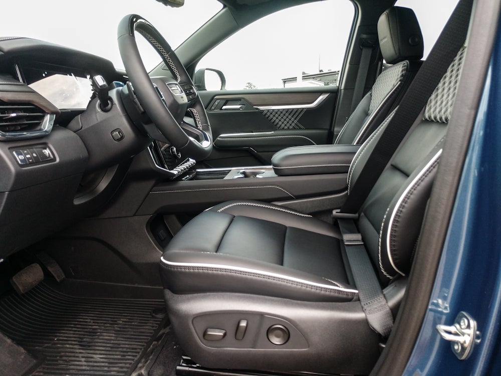 2026 GMC Acadia FWD Denali