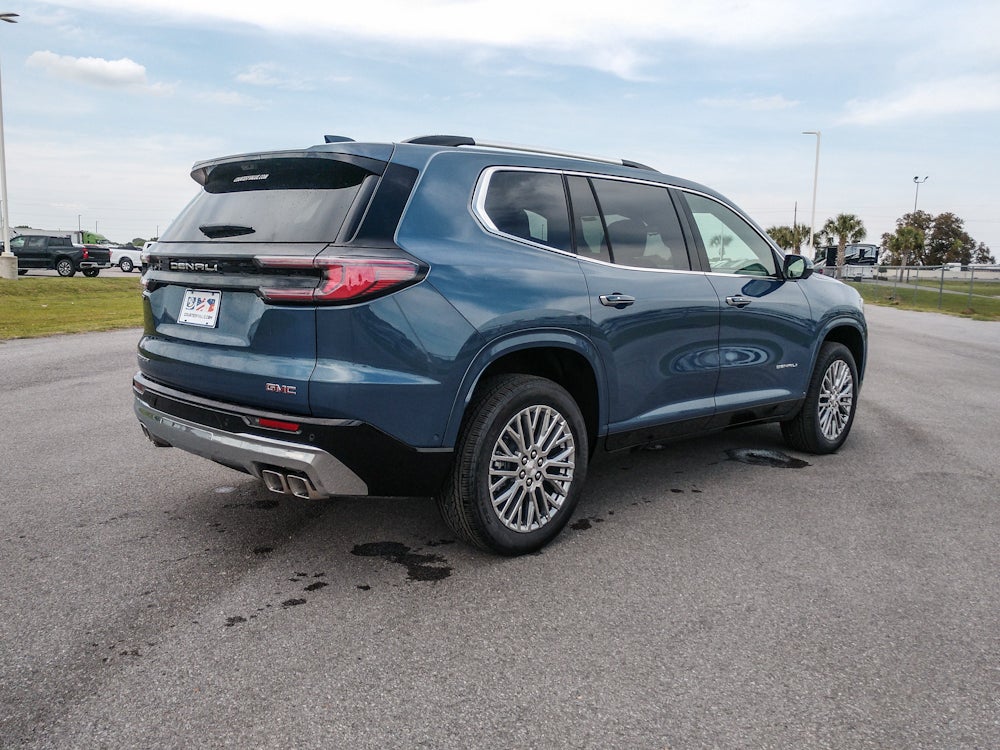 2026 GMC Acadia FWD Denali