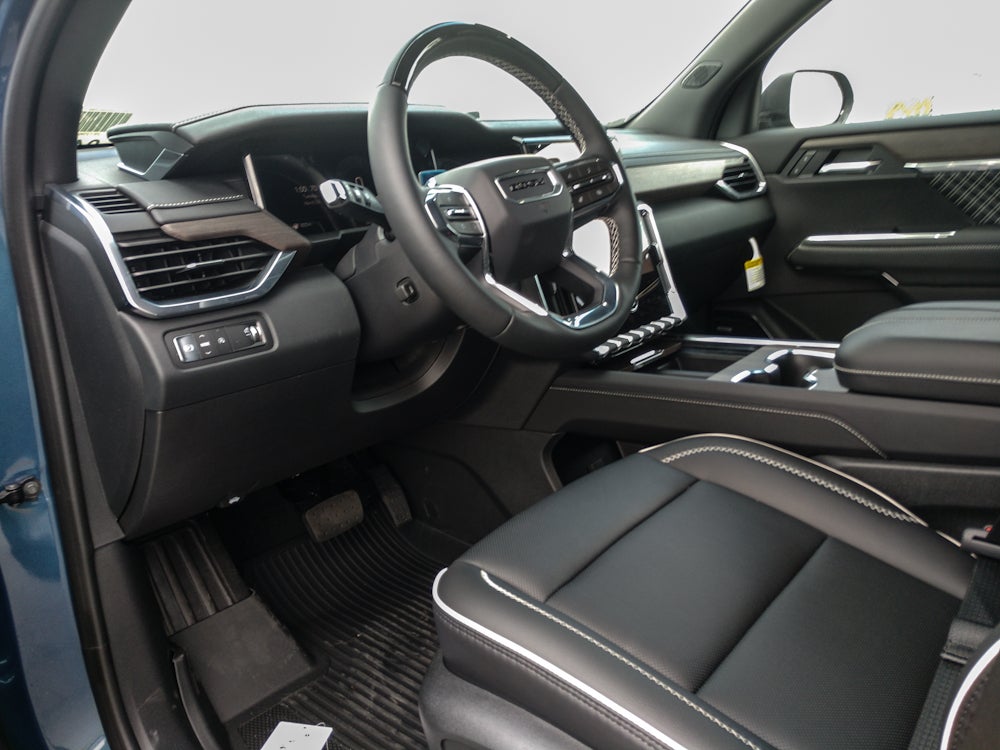 2026 GMC Acadia FWD Denali