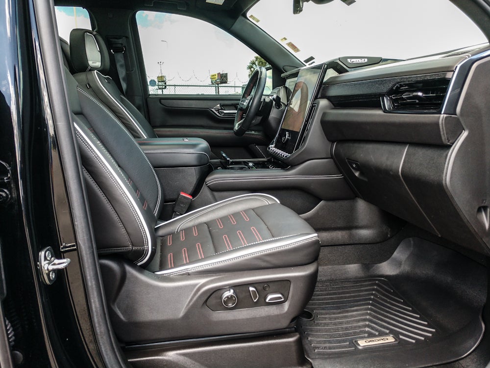 2025 GMC Yukon AT4 Ultimate