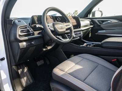 2026 Chevrolet Traverse FWD LT