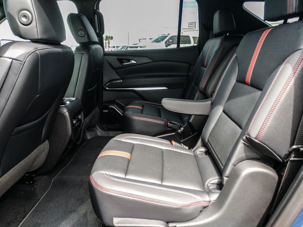 2026 Chevrolet Traverse FWD RS