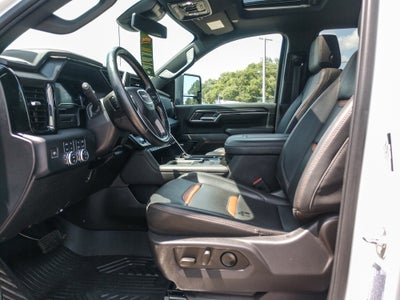 2024 GMC Sierra 2500 AT4
