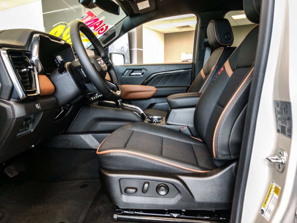 2026 GMC Canyon 4WD AT4