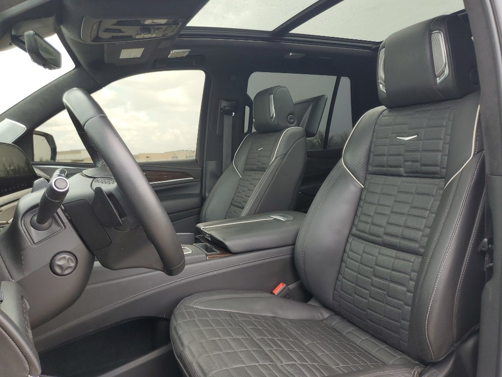 2023 Cadillac Escalade 4WD Sport Platinum