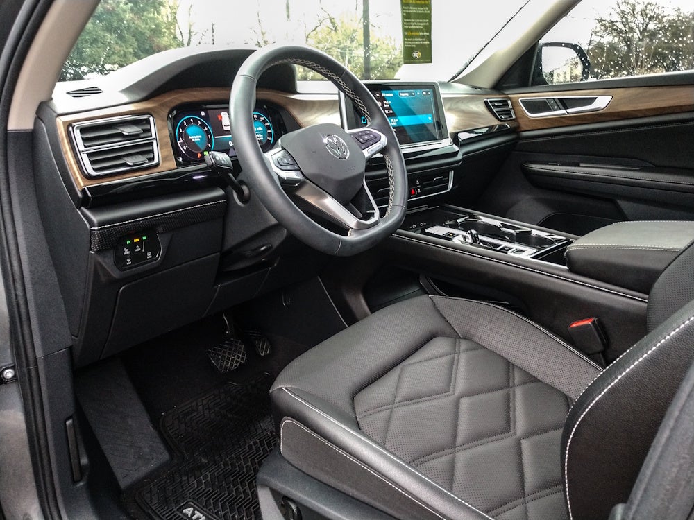 2024 Volkswagen Atlas 2.0T SE w/Technology