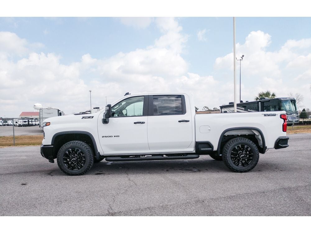 2026 Chevrolet Silverado LT