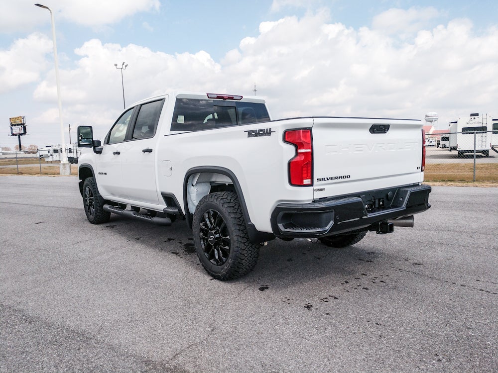 2026 Chevrolet Silverado LT