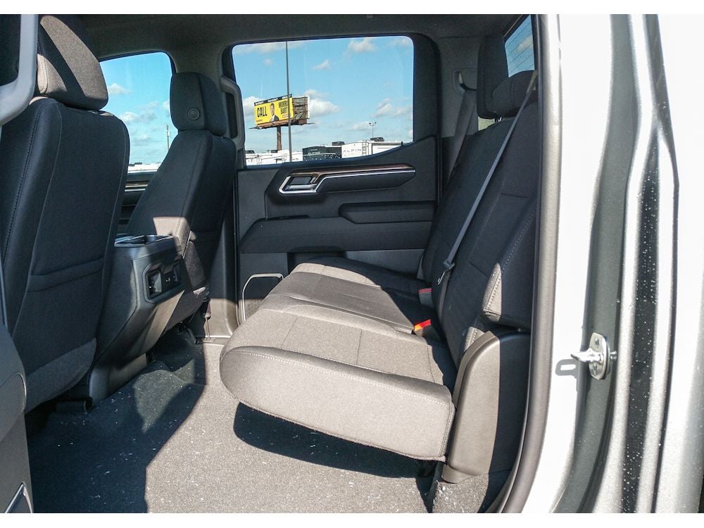 2026 Chevrolet Silverado LT