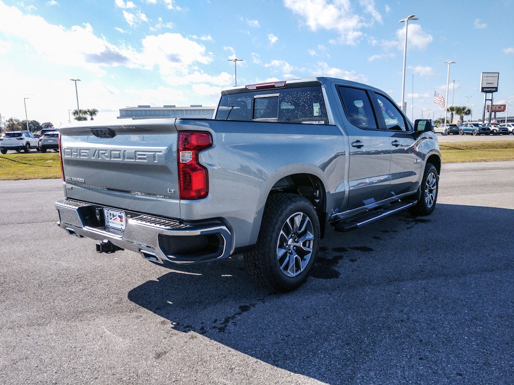 2026 Chevrolet Silverado LT