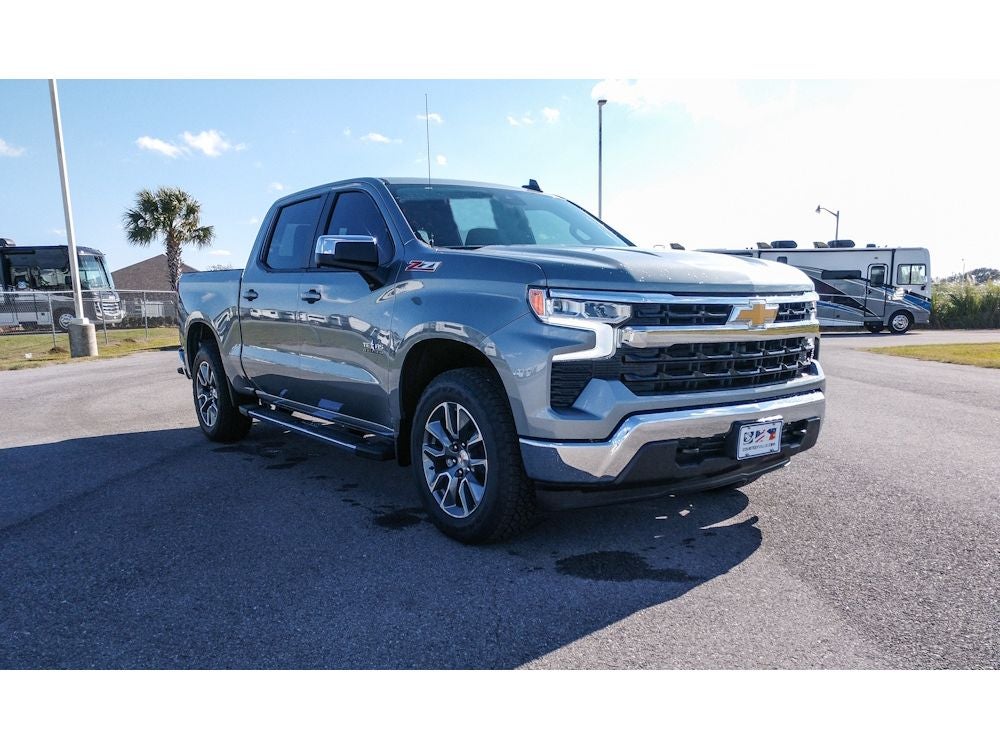 2026 Chevrolet Silverado LT