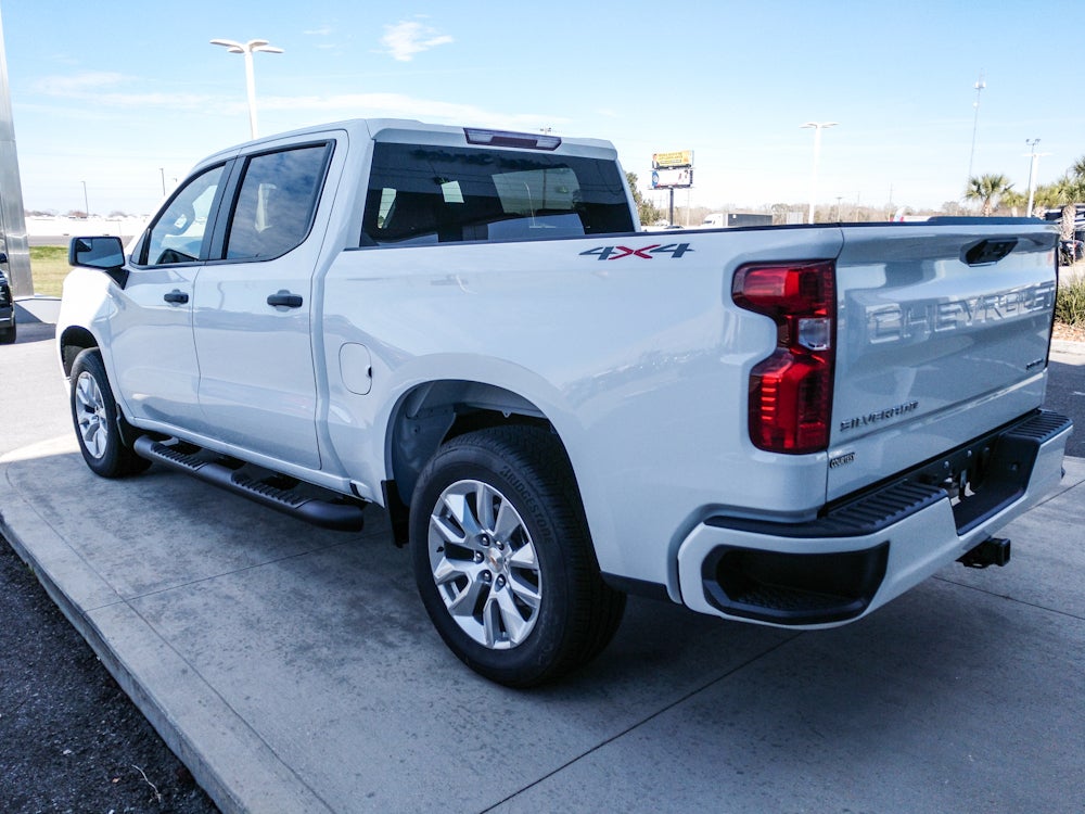 2026 Chevrolet Silverado Custom