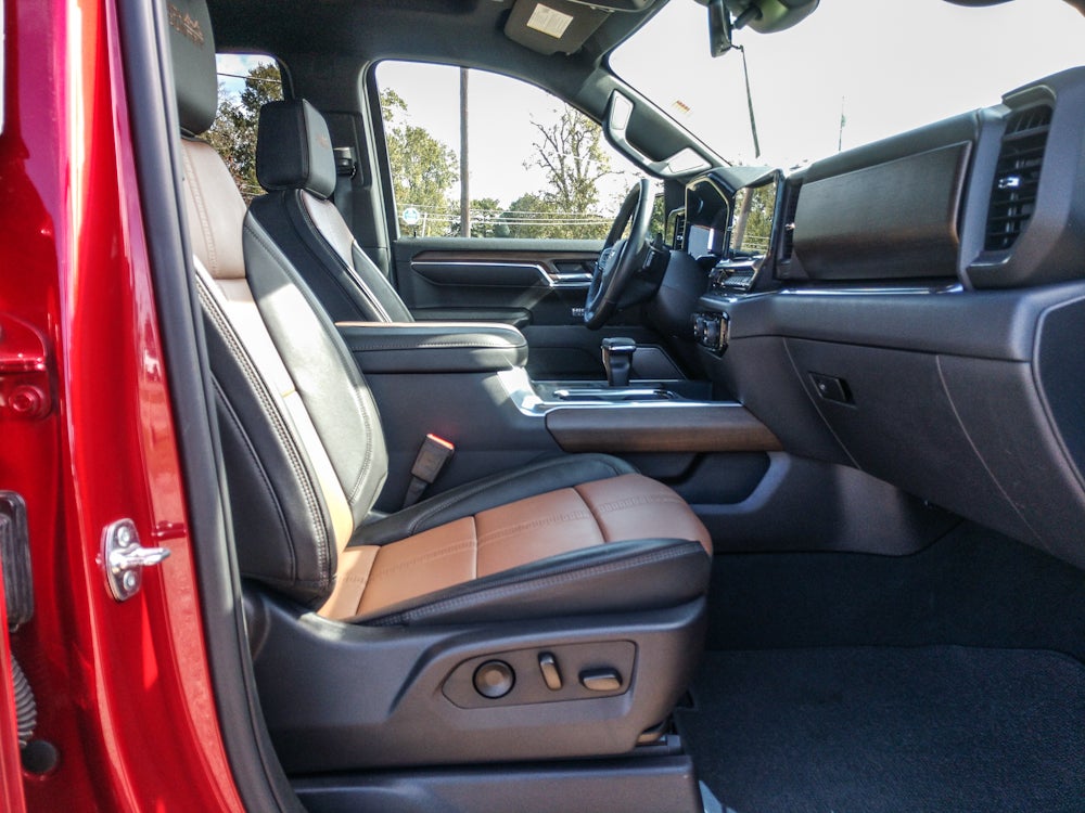 2025 Chevrolet Silverado High Country