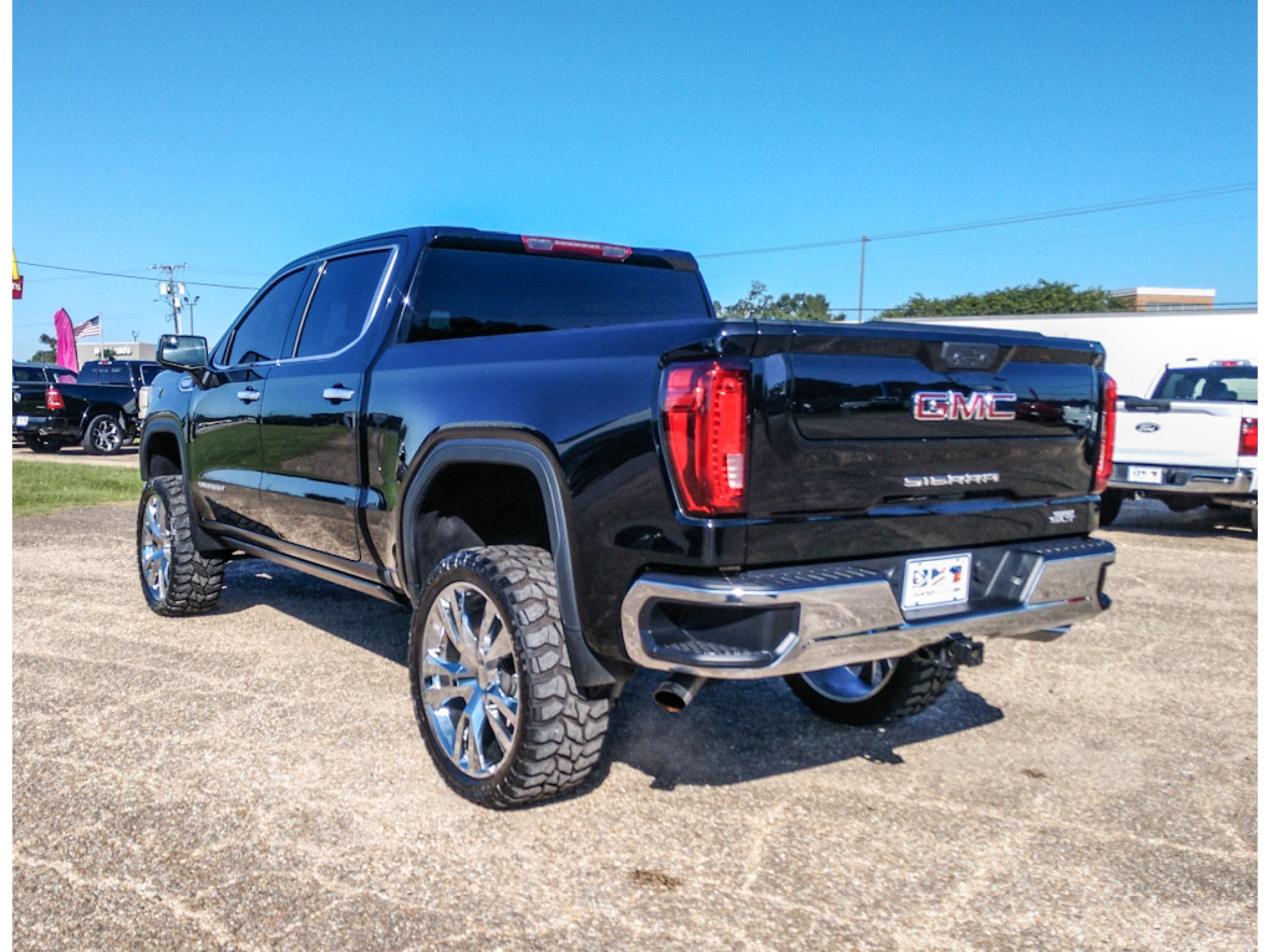 2024 GMC Sierra 1500 SLT