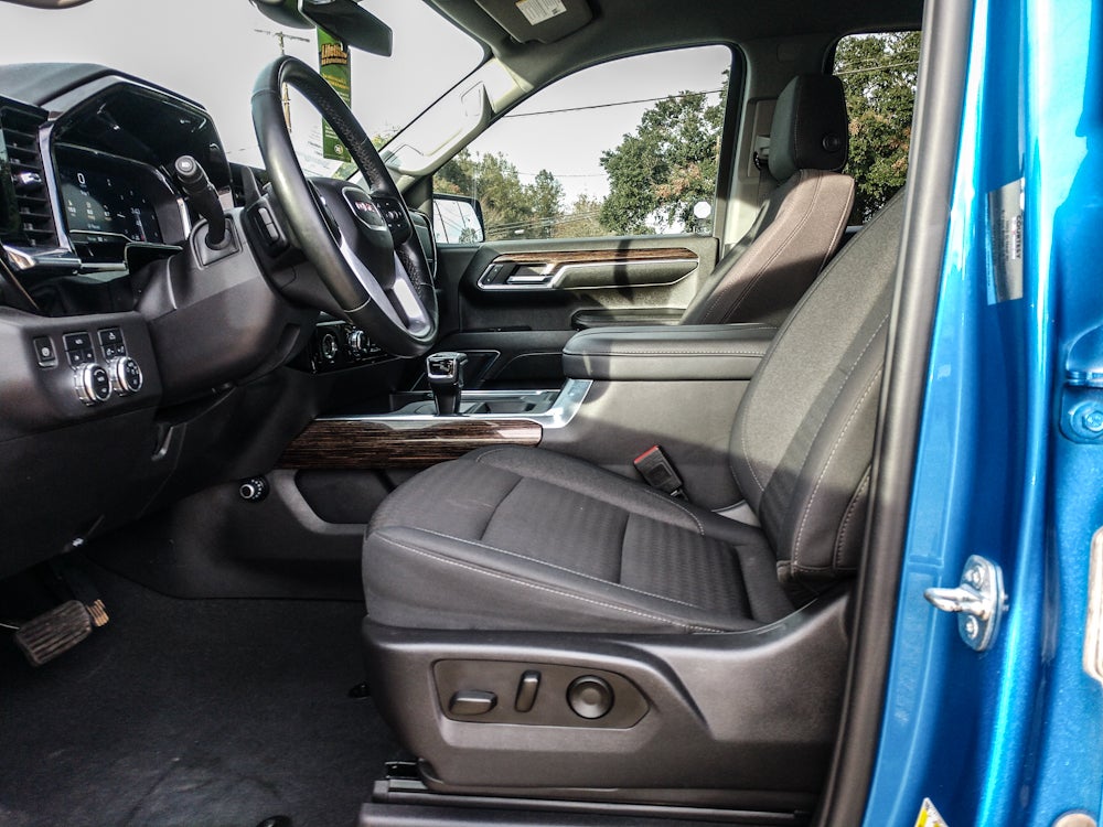 2023 GMC Sierra Elevation