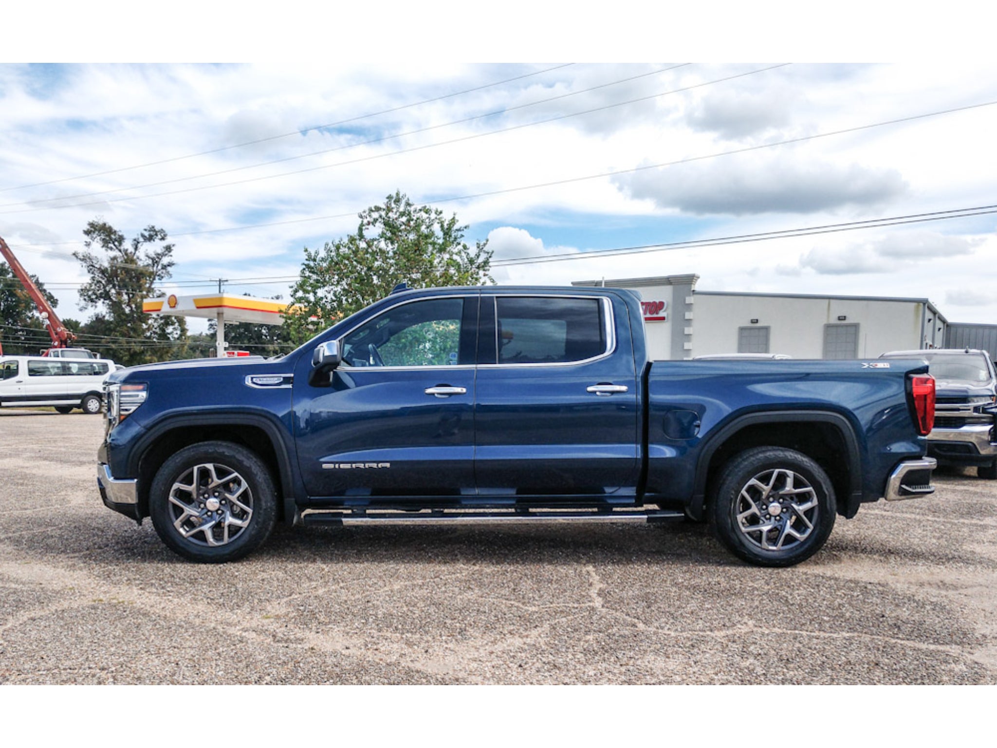 2022 GMC Sierra 1500 SLT