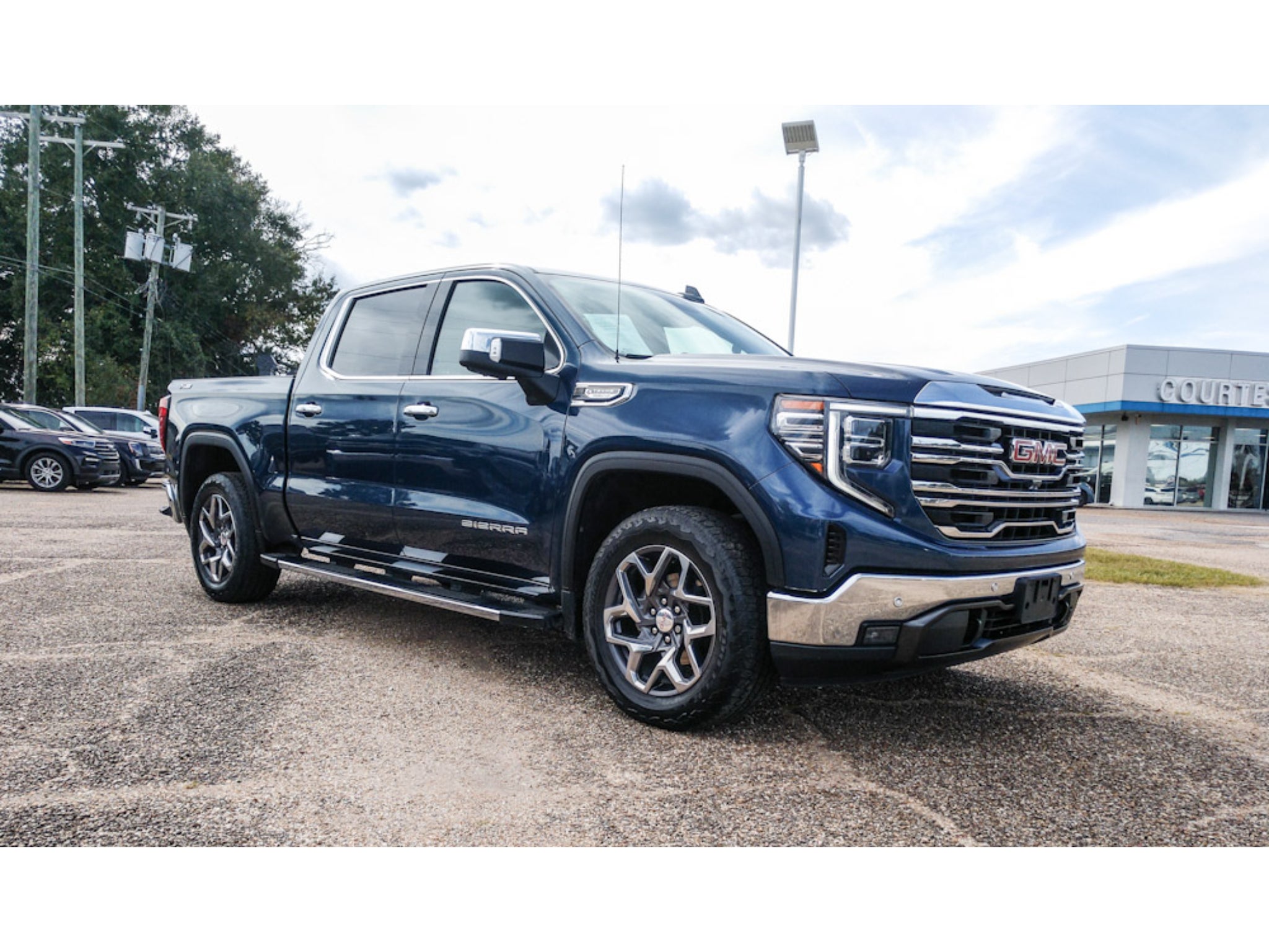 2022 GMC Sierra 1500 SLT