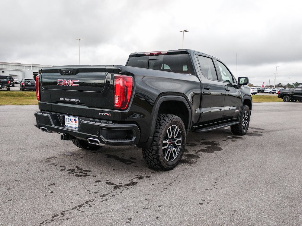 2025 GMC Sierra AT4