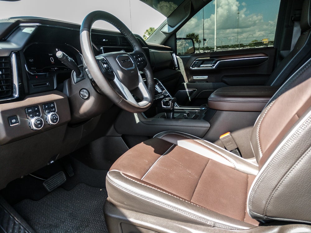 2025 GMC Sierra Denali