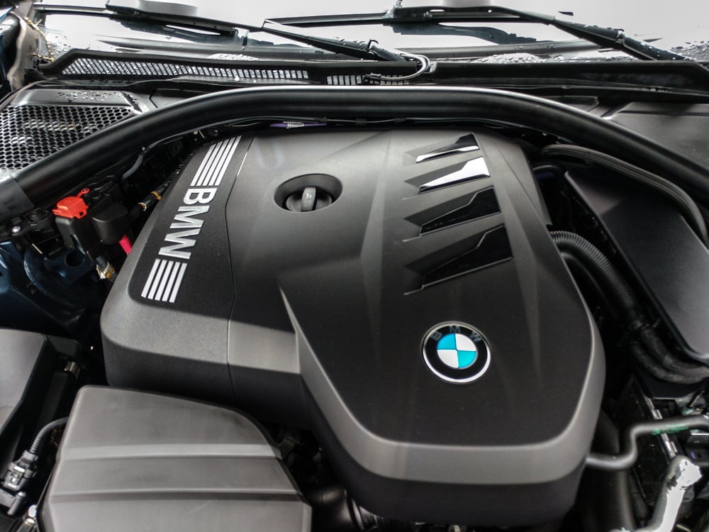 2025 BMW 3 series 330i