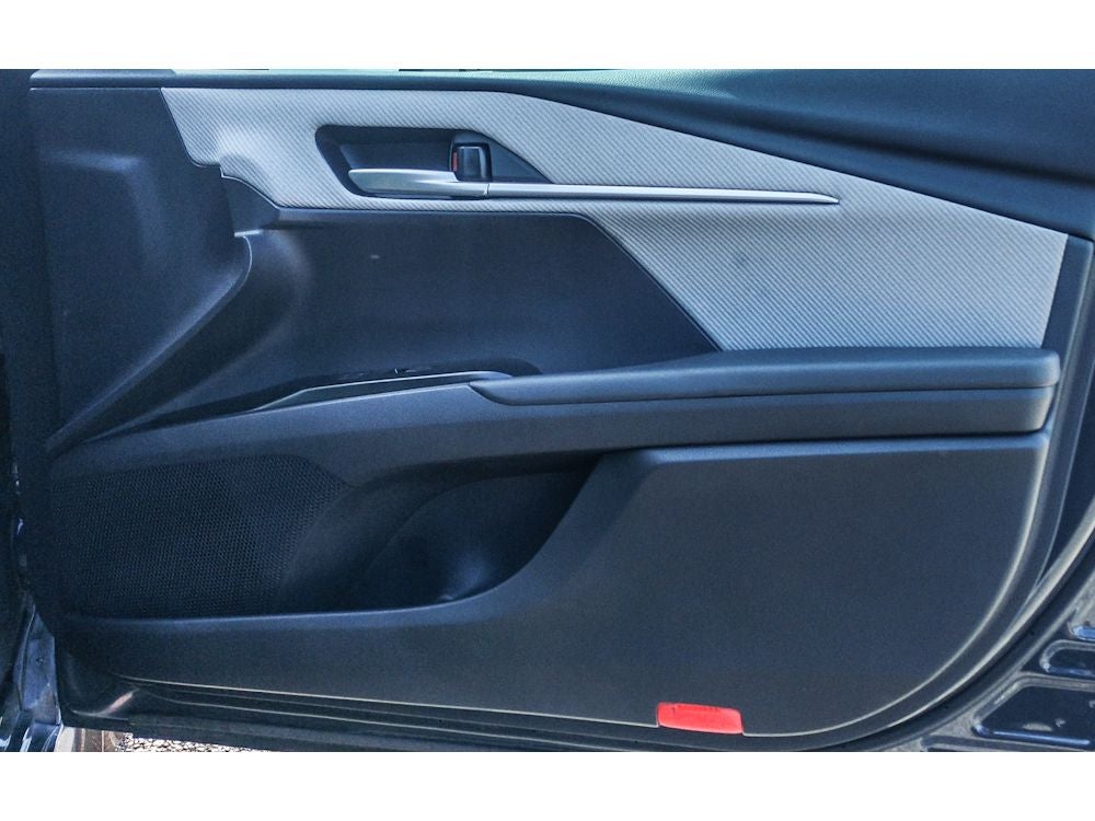 2025 Toyota Camry Hybrid SE