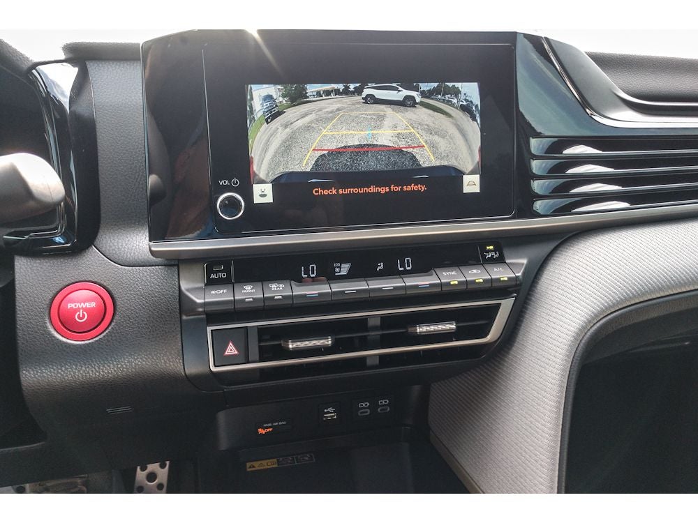 2025 Toyota Camry Hybrid SE
