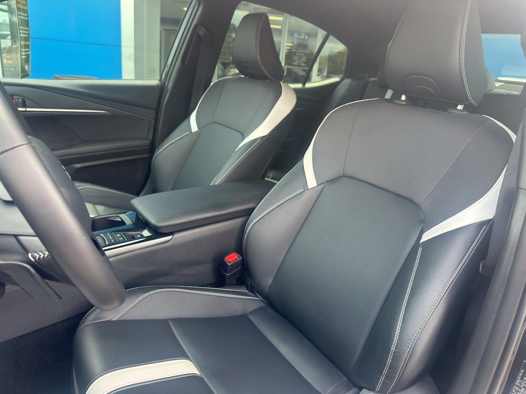 2025 Toyota Camry Hybrid SE