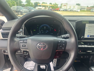 2025 Toyota Camry Hybrid SE