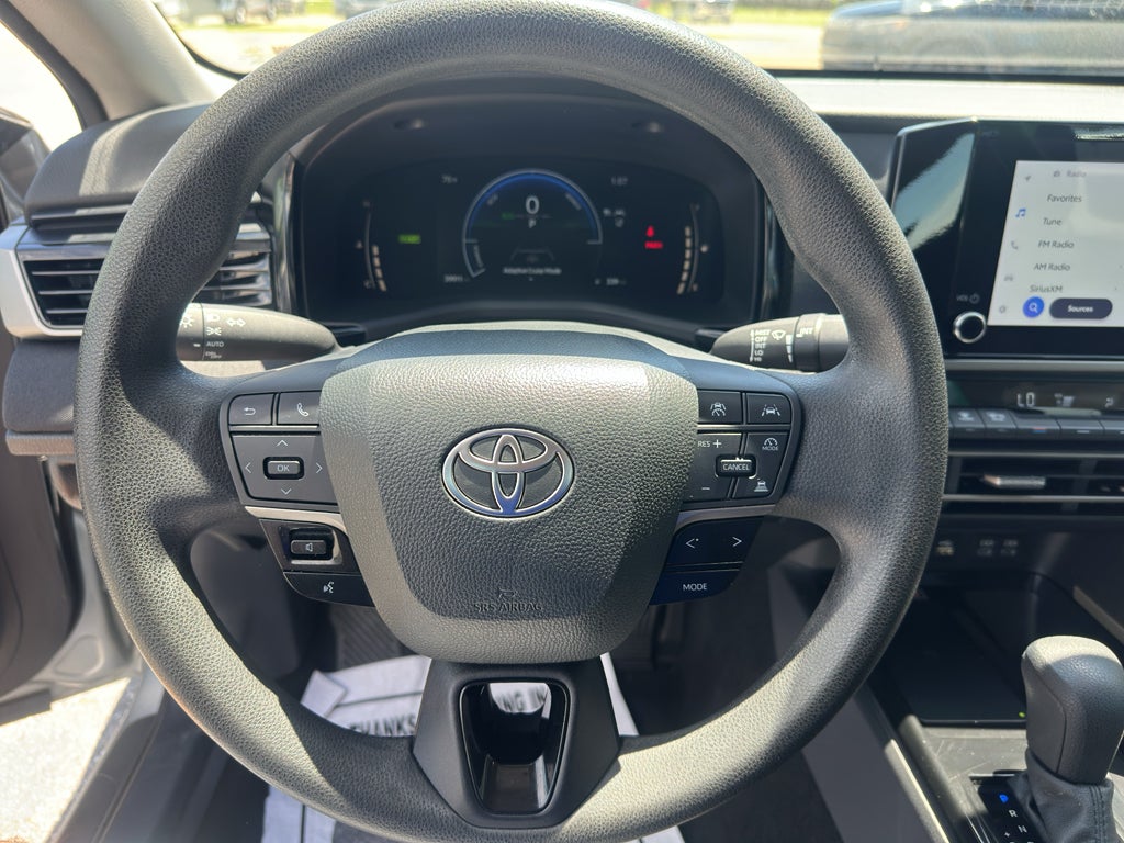 2025 Toyota Camry Hybrid LE