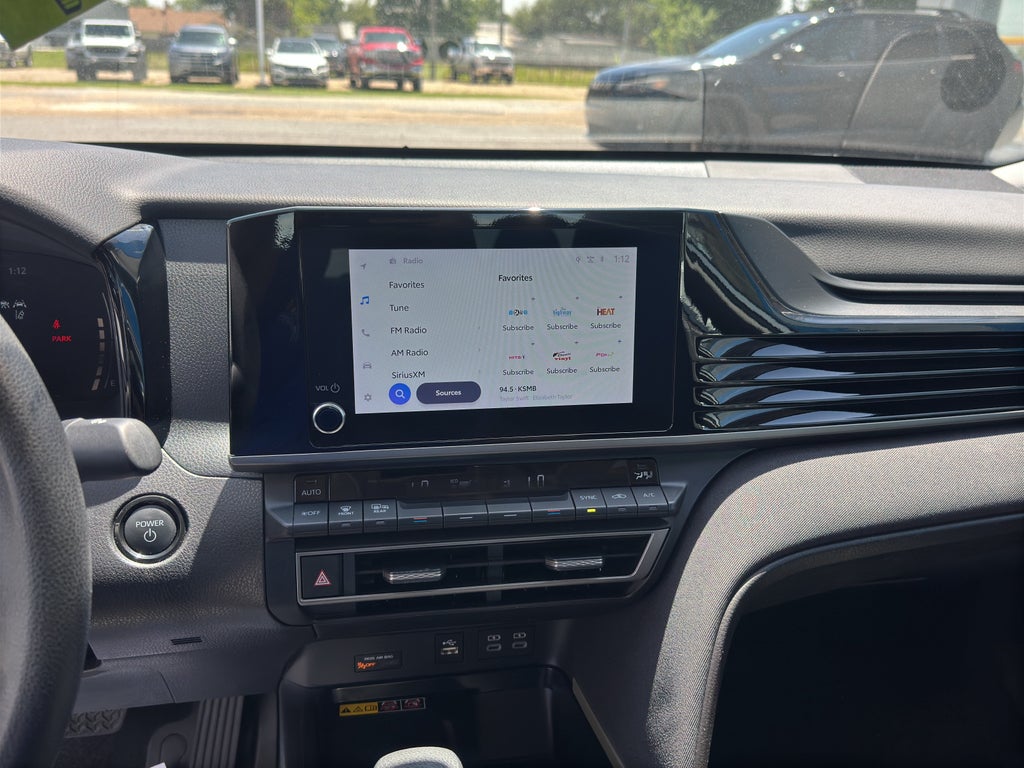 2025 Toyota Camry Hybrid LE