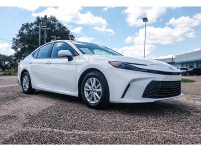 2026 Toyota Camry Hybrid LE