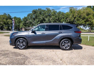 2022 Toyota Highlander Hybrid Hybrid XLE