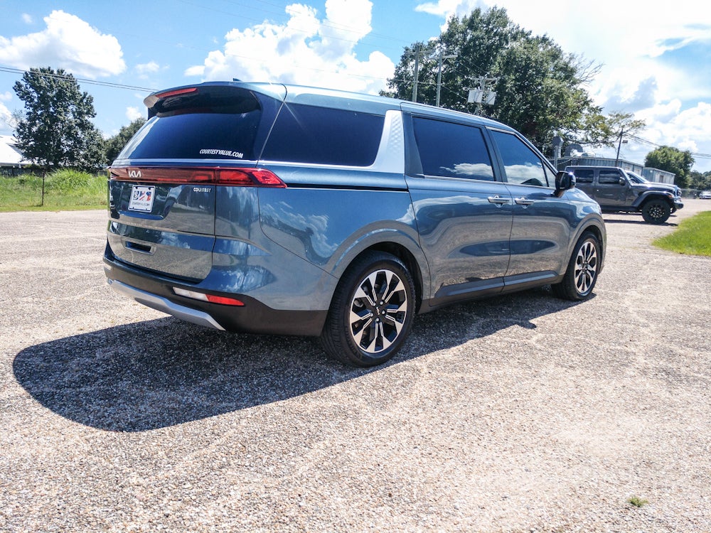 2024 Kia Carnival EX