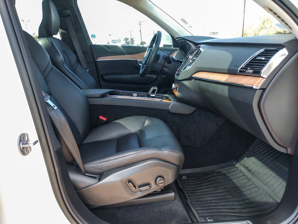 2023 Volvo XC90 Plus