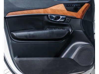 2023 Volvo XC90 Plus