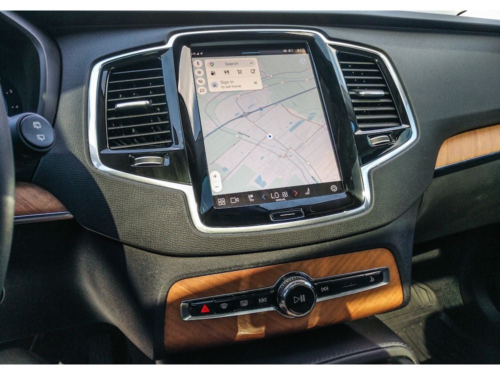 2023 Volvo XC90 Plus