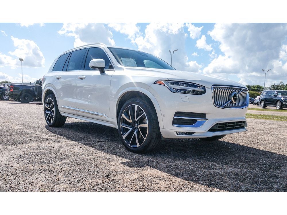 2023 Volvo XC90 Plus
