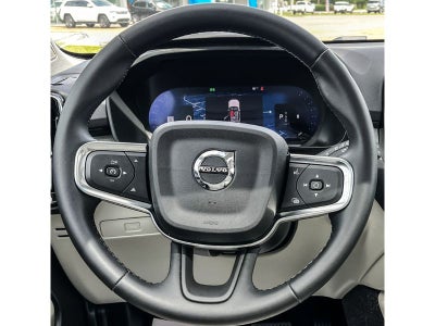 2025 Volvo XC40 B5 Plus Bright Theme